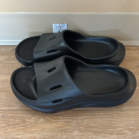 HOKA Recovery Slides - Picture 2 of 3